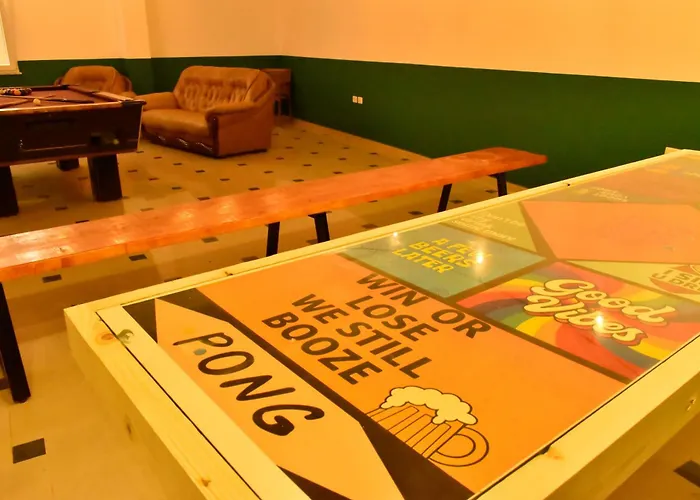 Trip'n'hostel Pink Bubble 地拉那