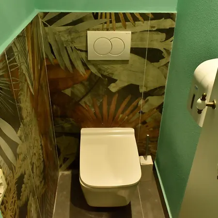 Trip'n'hostel Pink Bubble تيرانا