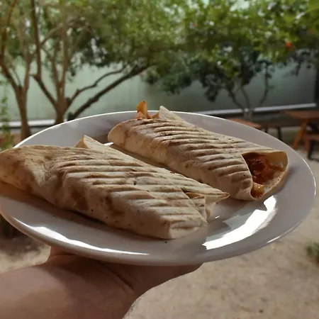 بيت شباب Trip'n'hostel Pink Bubble